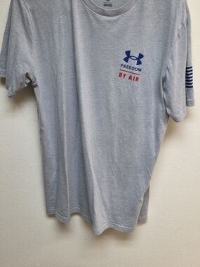 Under Armour Light Gray Short Sleeve Tee with Navy Logo and Red Accent